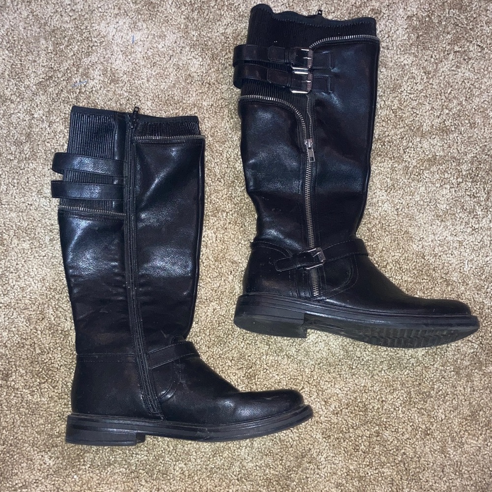 White Mountaun Knee-High Leather Boots
